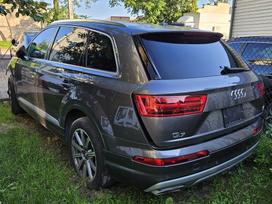 Audi Q7, 3.0 l., off-road / crossover