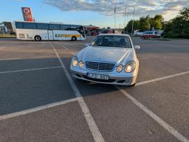 Mercedes-Benz E220, 2.2 l., sedanas