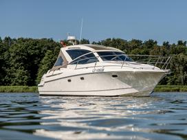 JEANNEAU PRESTIGE 30S, jachtos / kateriai