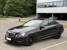 Mercedes-Benz E250, 2.1 l., sedanas
