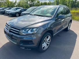 Volkswagen Touareg, 3.0 l., Внедорожник / Кроссовер