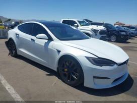 Tesla Model S, Седан
