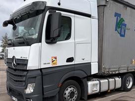 Mercedes-Benz Actros 1845 Mega, 2 спальных места