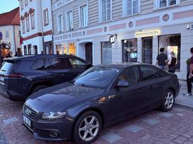 Audi A4, 2.0 l., sedanas