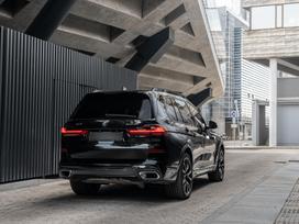 BMW X7, 3.0 l., visureigis / krosoveris