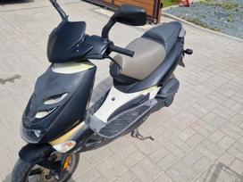 Aprilia SR 49cc, motoroleriai / mopedai
