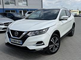 Nissan Qashqai, 1.6 l., off-road / crossover