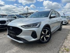 Ford Focus, 1.0 l., off-road / crossover