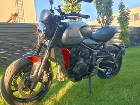 Triumph Trident 660cc, street / klasikiniai