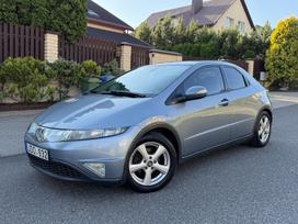 Honda Civic, 1.8 l., hečbekas