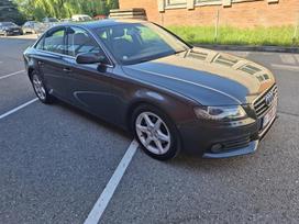 Audi A4, 2.0 l., Седан