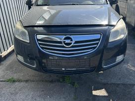 Opel Insignia dalimis