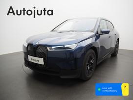 BMW iX, 74 kWh, visureigis / krosoveris