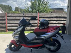 Aprilia SR 49cc, motoroleriai / mopedai