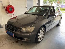 Lexus IS 300, 3.0 l., Универсал