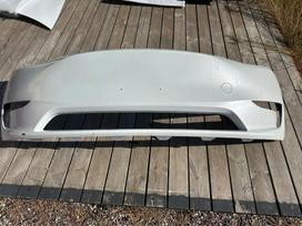 Tesla Model Y 2023 tesla model y dalys priekinis bamperis kairės pusės
