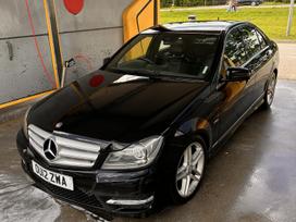 Mercedes-Benz C220, 2.1 l., saloon / sedan