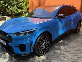 Ford Mustang Mach-E, 99 kWh, off-road / crossover