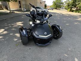Can-Am Spyder 1330cc, trikes