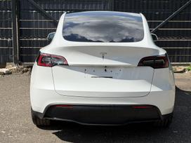 Tesla Model Y, 60 kWh, hatchback