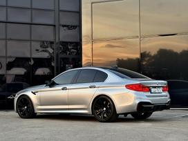 BMW M5, 4.4 l., Седан