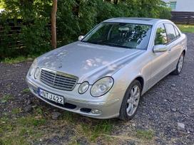 Mercedes-Benz E240, 2.6 l., saloon / sedan