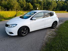 Nissan Pulsar, 1.2 l., hatchback