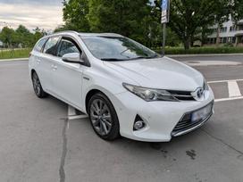 Toyota Auris, 1.8 l., universalas