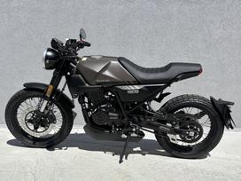 Brixton Crossfire 125LC 124cc, street / klasikiniai
