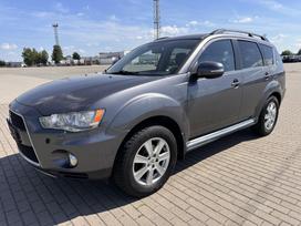Mitsubishi Outlander, 2.0 l., off-road / crossover
