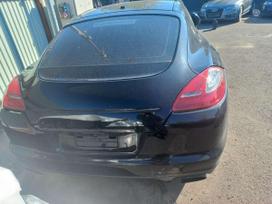 Porsche Panamera dalimis. Greičių dėžės kodas