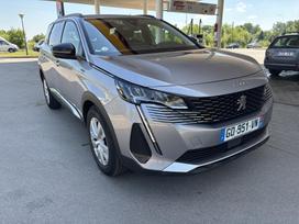 Peugeot 5008, 1.5 l., off-road / crossover