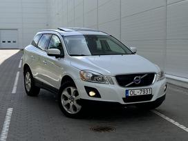 Volvo XC60, off-road / crossover