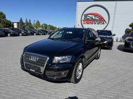 Audi Q5, 2.0 l., off-road / crossover