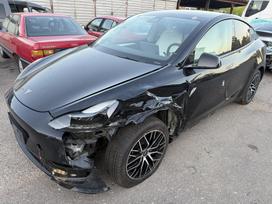 Tesla Model Y, 82 кВт·ч, Внедорожник / Кроссовер