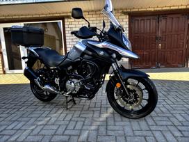 Suzuki DL (V-Strom) 650cc, enduro / adventure