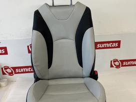 Toyota Prius, Prius XV 50, seats