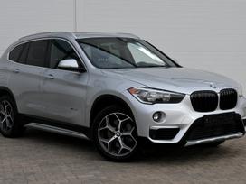 BMW X1, 2.0 l., off-road / crossover