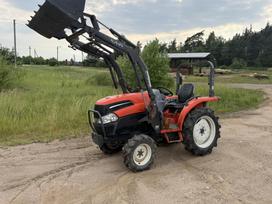 Kubota KL24, traktoriai