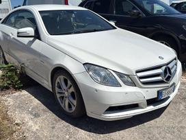 Mercedes-Benz E220, 2.1 l., Купе (coupe)