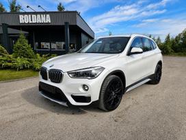 BMW X1, 1.5 l., Внедорожник / Кроссовер