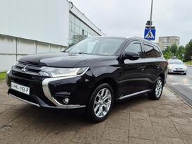 Mitsubishi Outlander, sedanas