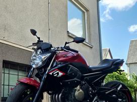 Yamaha XJ6 600cc, street / classic