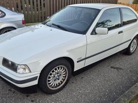 BMW 316, 1.9 l., hatchback