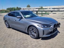 BMW i4, 67 кВт·ч, Седан