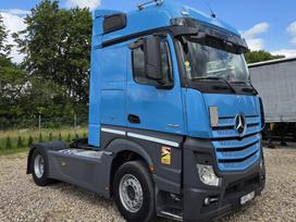 Mercedes-Benz Actros, double sleeper