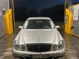 Mercedes-benz E320, 3.2 l., sedanas