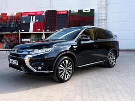 Mitsubishi Outlander, 2.0 l., off-road / crossover