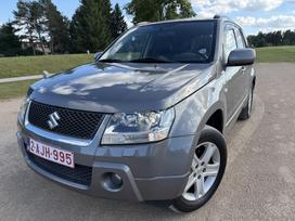 Suzuki Grand Vitara, 2.0 l., off-road / crossover