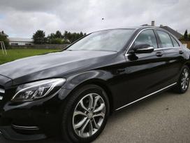 Mercedes-Benz C220, 2.1 l., saloon / sedan